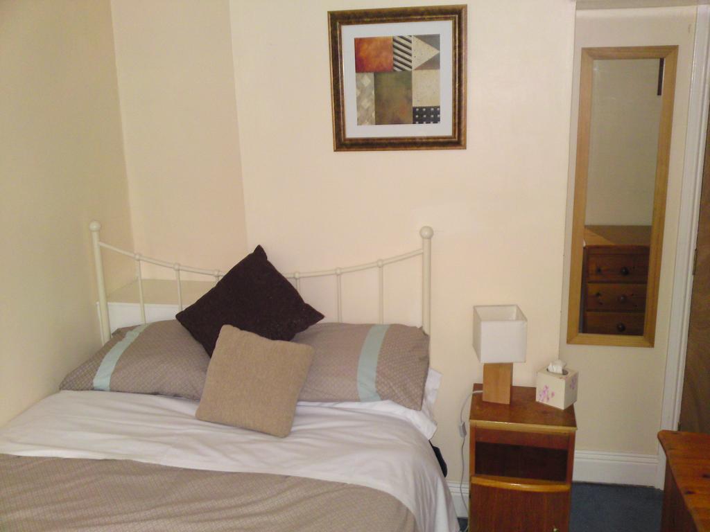 Crestwell House Bed and Breakfast Eastleigh Rum bild