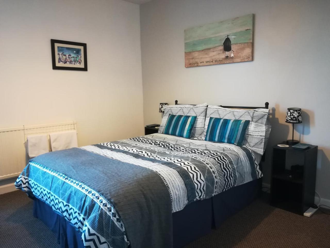 Crestwell House Bed and Breakfast Eastleigh Exteriör bild